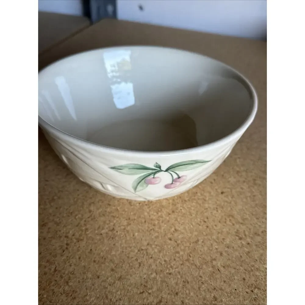 Pfaltzgraff USA Garden Party Serving Bowl Basketweave Cherry‎ Pattern 7 1/4”
